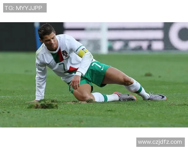 国外足球明星精彩踢球视频集锦展现球场风采与技术魅力